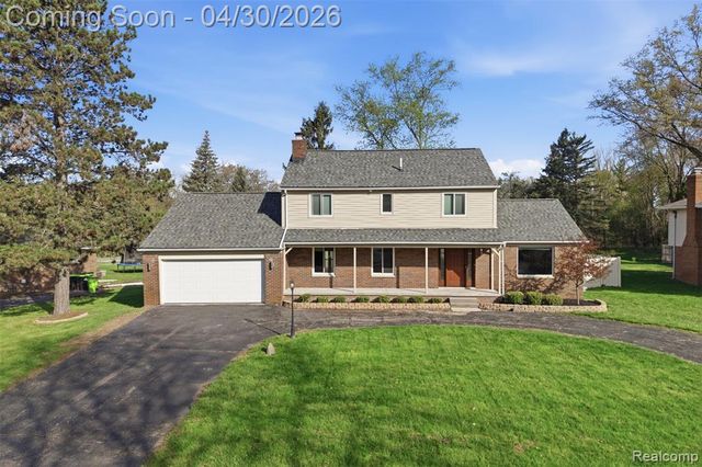 7978 Little Farm Lane, West Bloomfield, MI 48322