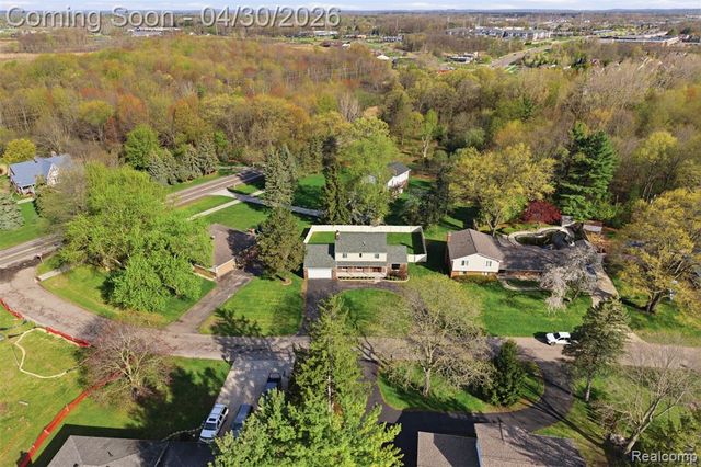 7978 Little Farm Lane, West Bloomfield, MI 48322