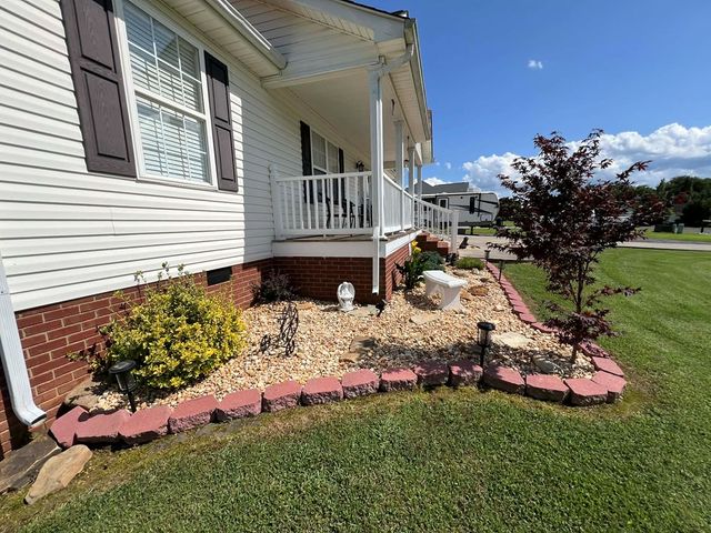 101 Lanier Drive, Chatsworth, GA 30705