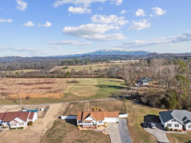 101 Lanier Drive, Chatsworth, GA 30705