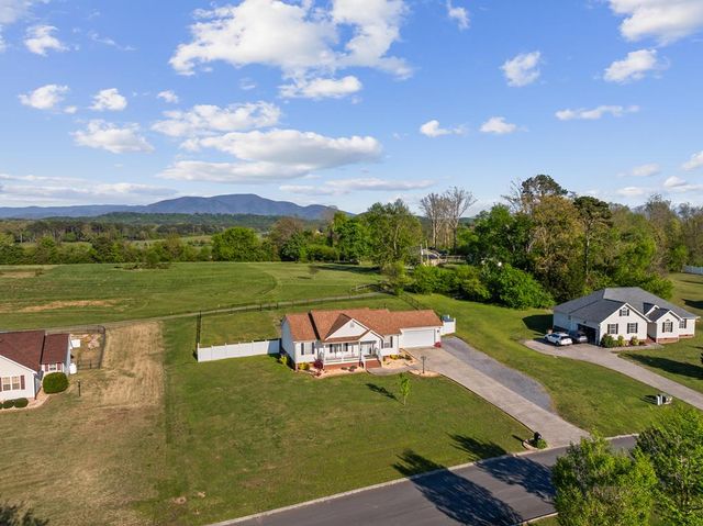 101 Lanier Drive, Chatsworth, GA 30705
