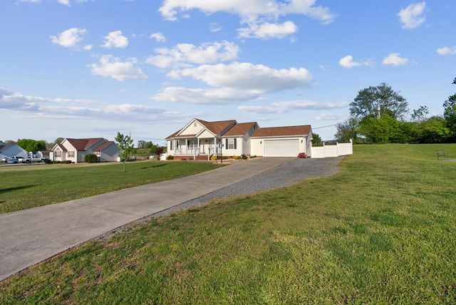 101 Lanier Drive, Chatsworth, GA 30705