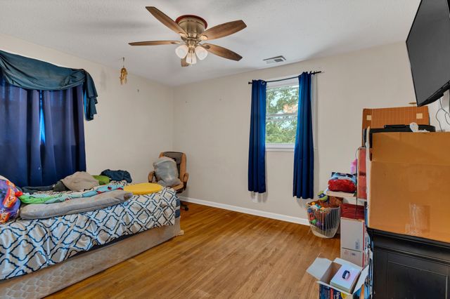 417 Harwell Dr, Hermitage, TN 37076
