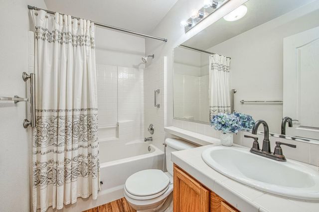 2658 Santa Ana Avenue, Clovis, CA 93611