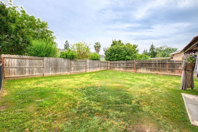 2658 Santa Ana Avenue, Clovis, CA 93611