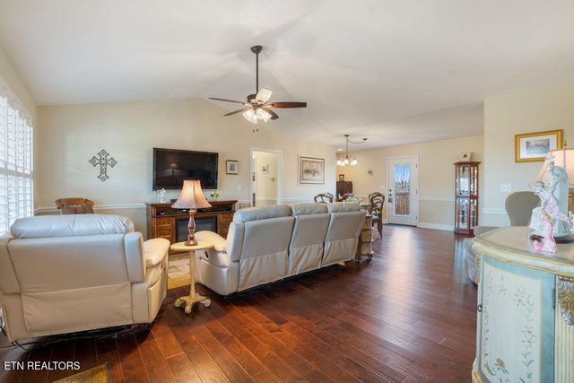 1437 Korey Blvd, Sevierville, TN 37876