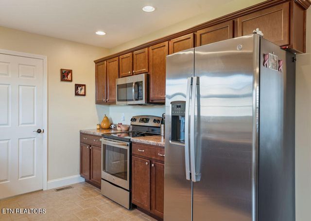 1437 Korey Blvd, Sevierville, TN 37876