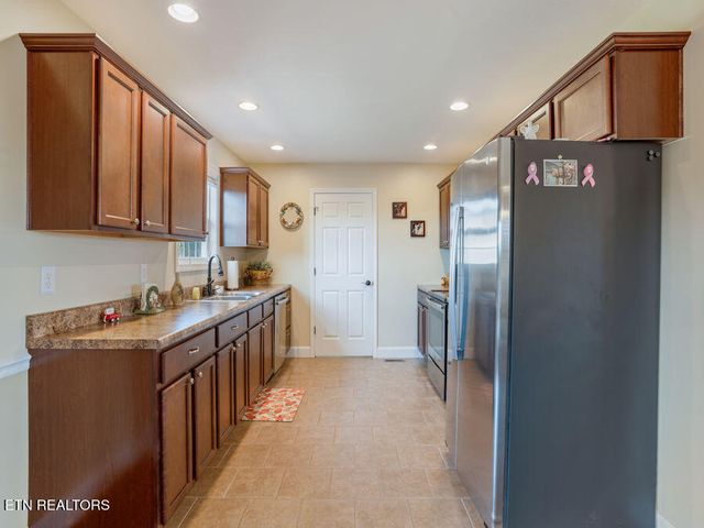 1437 Korey Blvd, Sevierville, TN 37876