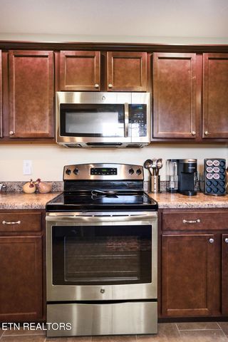 1437 Korey Blvd, Sevierville, TN 37876