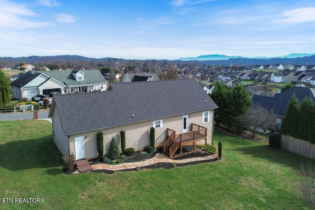 1437 Korey Blvd, Sevierville, TN 37876