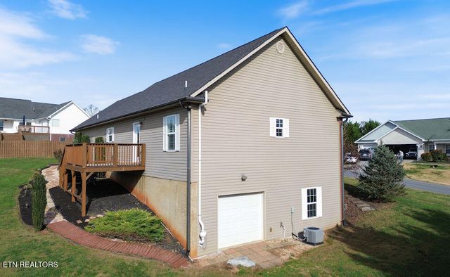 1437 Korey Blvd, Sevierville, TN 37876