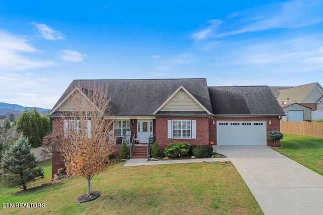 1437 Korey Blvd, Sevierville, TN 37876