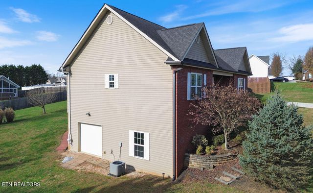 1437 Korey Blvd, Sevierville, TN 37876