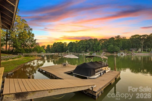 385 Sundown Road, Mooresville, NC 28117