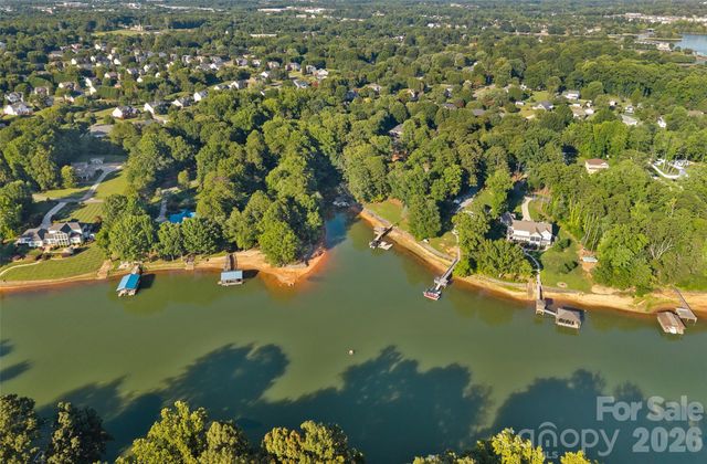 385 Sundown Road, Mooresville, NC 28117