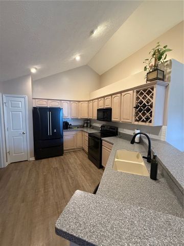 2047 Wentworth Village Drive, Bellbrook, OH 45305