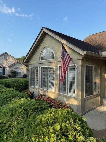 2047 Wentworth Village Drive, Bellbrook, OH 45305