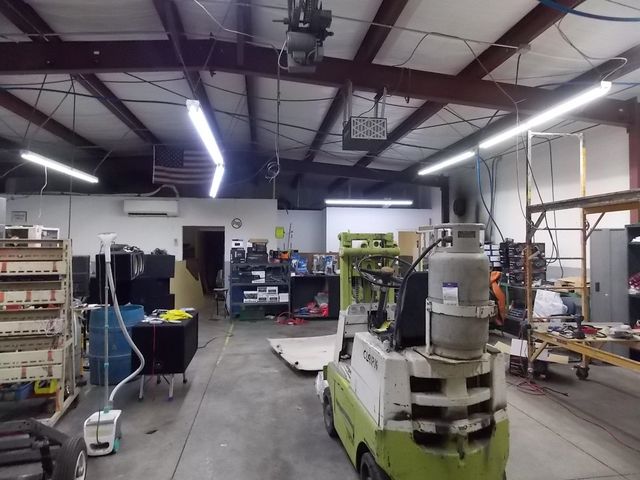 1625 S Vine St, Wichita, KS 67213