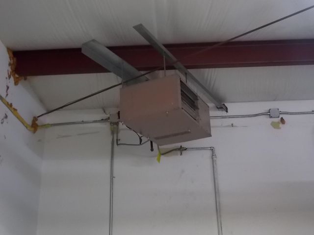 1625 S Vine St, Wichita, KS 67213