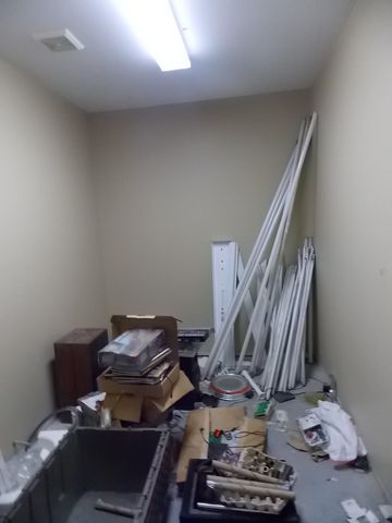 1625 S Vine St, Wichita, KS 67213