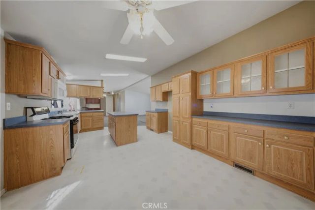 5200 Entrar 174, Palmdale, CA 93551