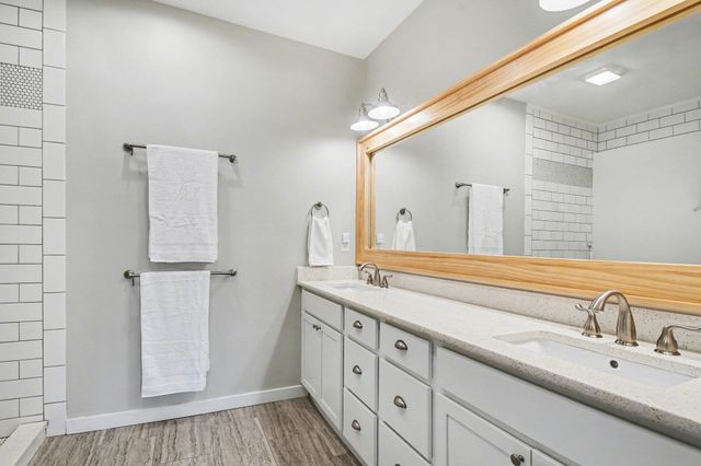 425 N Corby Boulevard, South Bend, IN 46617