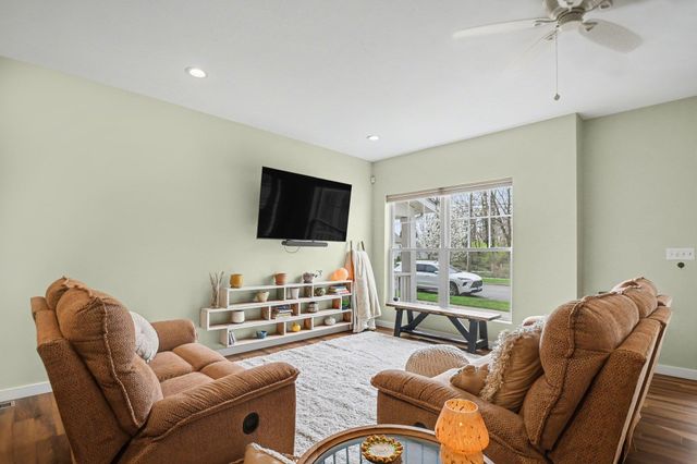 425 N Corby Boulevard, South Bend, IN 46617