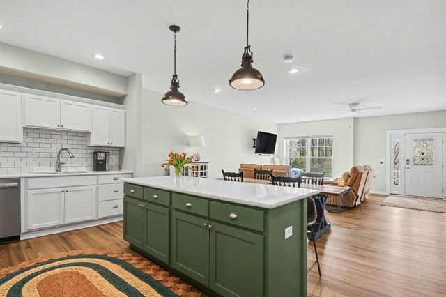 425 N Corby Boulevard, South Bend, IN 46617