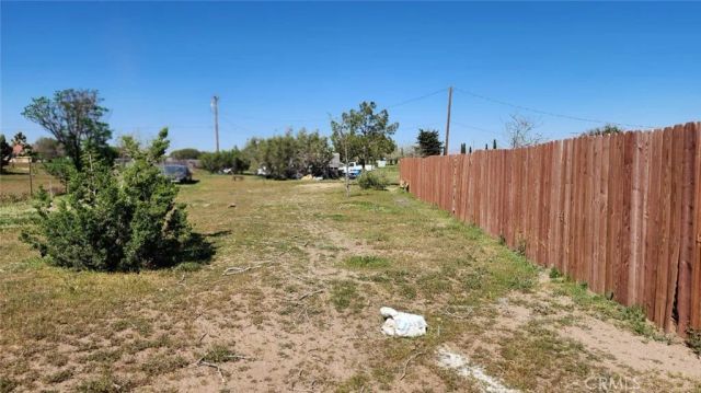 8170 Coyote, Oak Hills, CA 92344