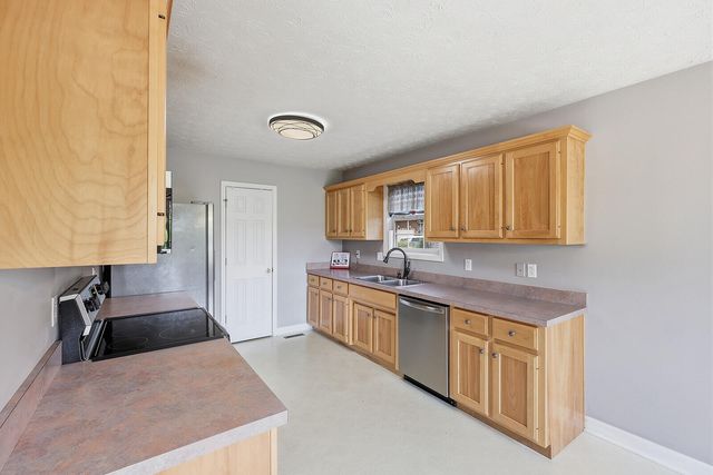 305 Forest Ridge Drive, Frankfort, KY 40601