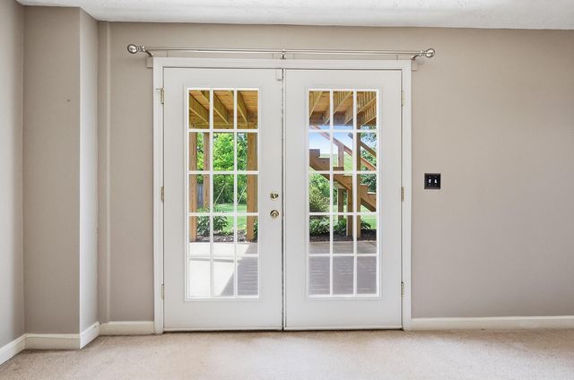 305 Forest Ridge Drive, Frankfort, KY 40601