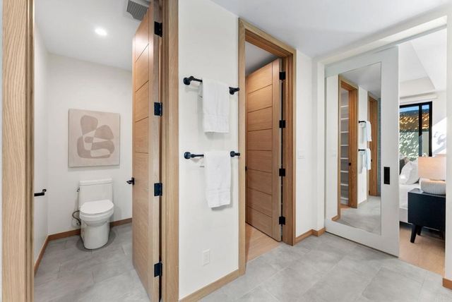 2670 Roosevelt Street, Carlsbad, CA 92008