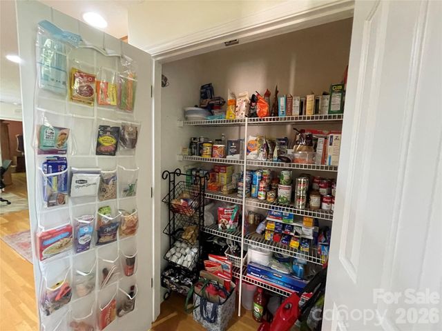 3001 Sunset Road, Charlotte, NC 28216