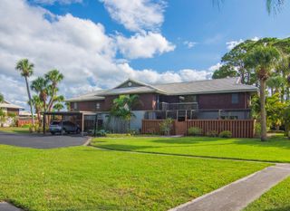 1803 SE Sir Lancelot Drive, Port St Lucie, FL 34952