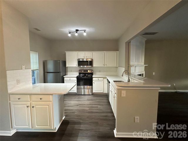 6613 Rothchild Drive, Charlotte, NC 28270