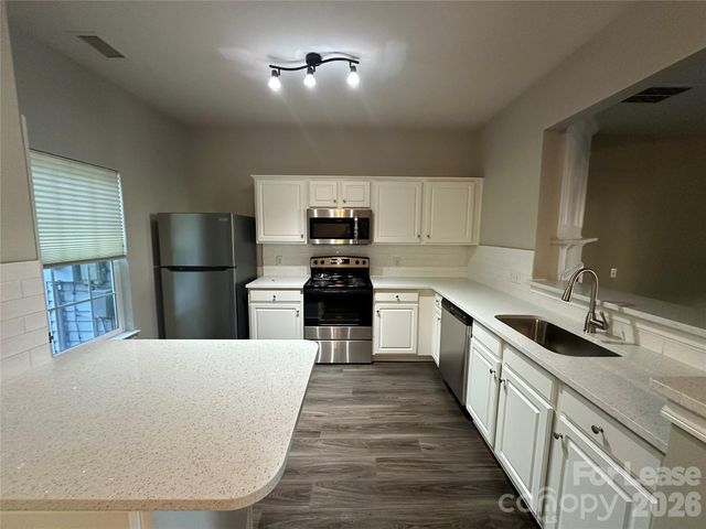 6613 Rothchild Drive, Charlotte, NC 28270