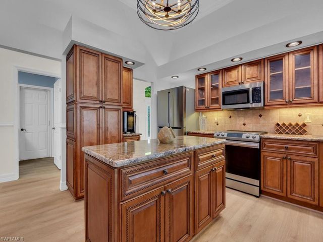 11570 Hampton Greens DR, Fort Myers, FL 33913