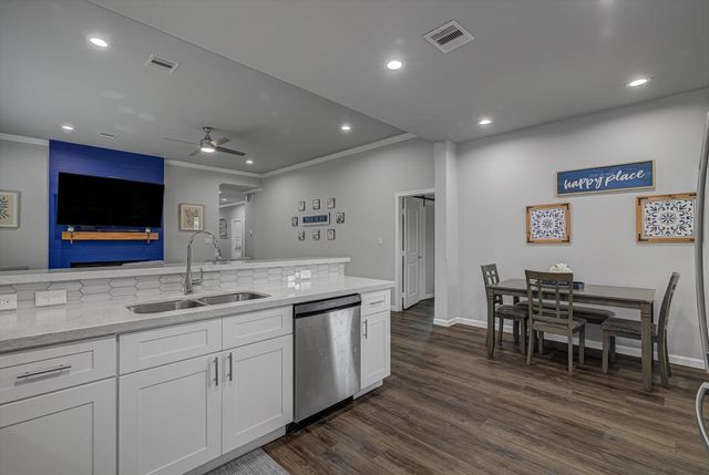 320 Carlos Leal Drive, Dayton, TX 77535