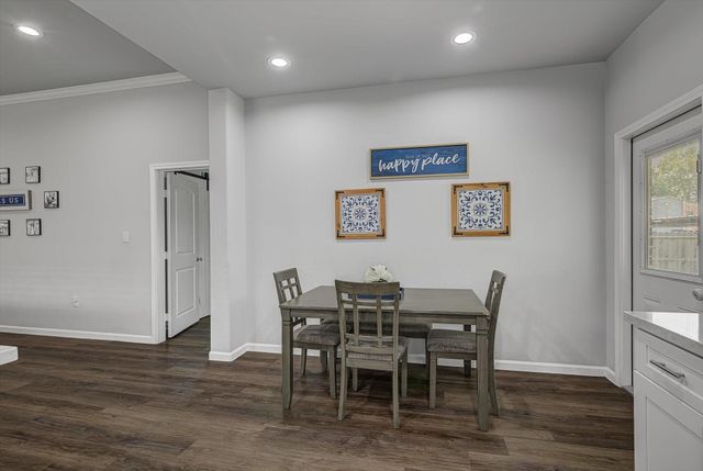 320 Carlos Leal Drive, Dayton, TX 77535