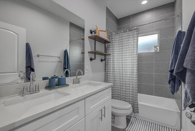 320 Carlos Leal Drive, Dayton, TX 77535