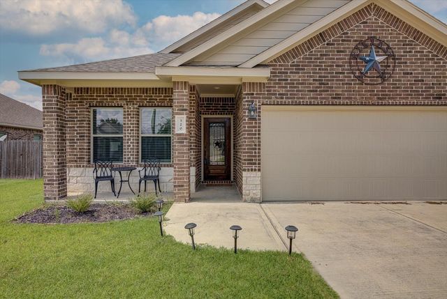 320 Carlos Leal Drive, Dayton, TX 77535