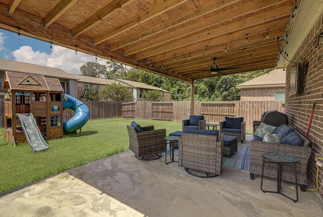 320 Carlos Leal Drive, Dayton, TX 77535