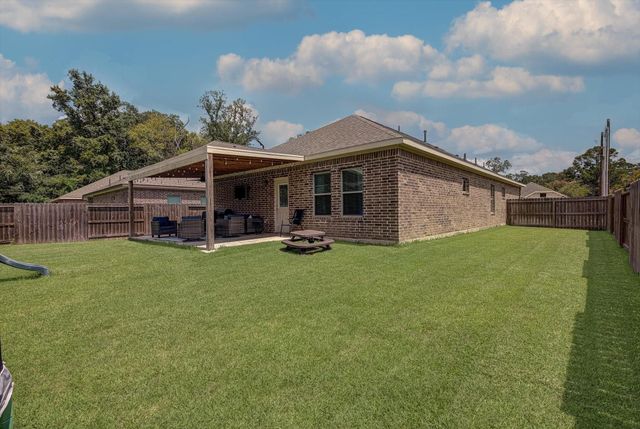 320 Carlos Leal Drive, Dayton, TX 77535
