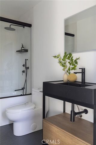 28287 Bern Lane, Lake Arrowhead, CA 92352