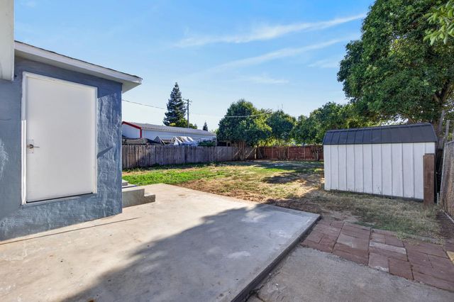 5604 Bonniemae Way, Sacramento, CA 95824