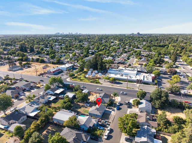5604 Bonniemae Way, Sacramento, CA 95824