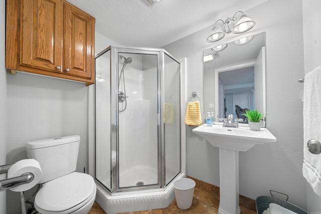 12 Calanas Lane, Hot Springs Village, AR 71909