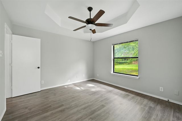 602 Valleyridge Court, Decatur, TX 76234