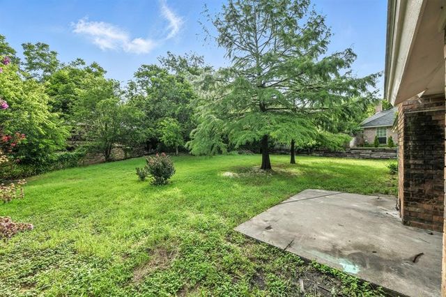 602 Valleyridge Court, Decatur, TX 76234
