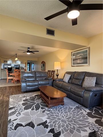 42 Plantation Drive 103, Vero Beach, FL 32966